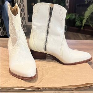 Free People Cream Leather Ankle Boots